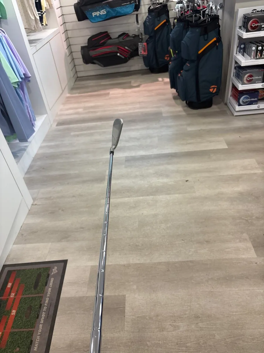 Cobra Rad S irons (5-PW) Stiff and Reg - Image 4