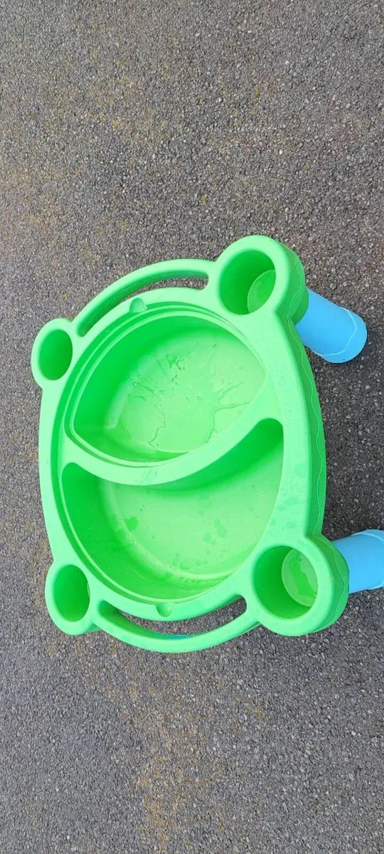 Sand and water table - Image 2