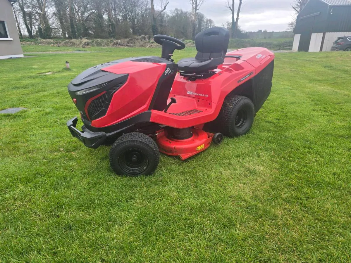 ALKO Solo T18 22hp large deck rideon mower - Image 2