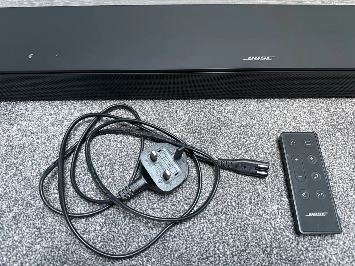 Bose Smart Soundbar 300 - Image 1