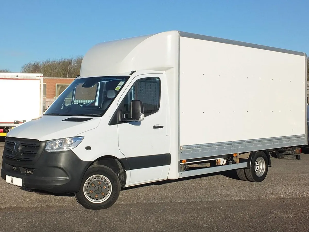 2022 Mercedes-Benz Sprinter Luton Box Van - Image 1