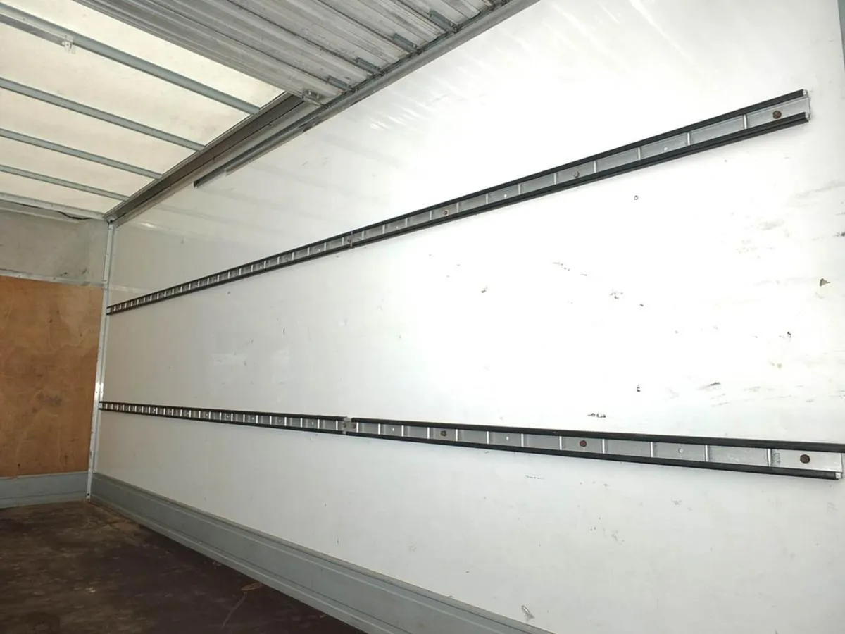 2022 Mercedes-Benz Sprinter Luton Box Van - Image 4