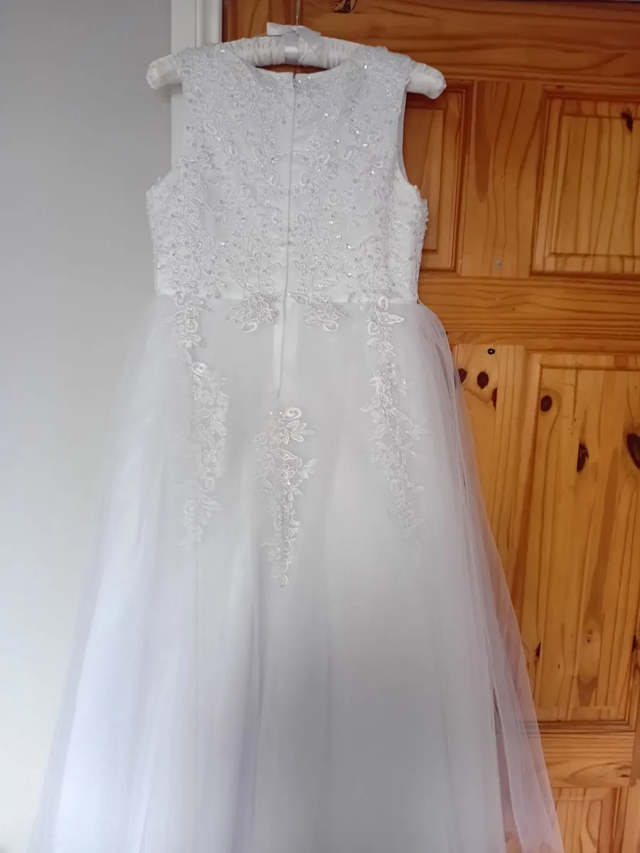 Communion dress - Image 3