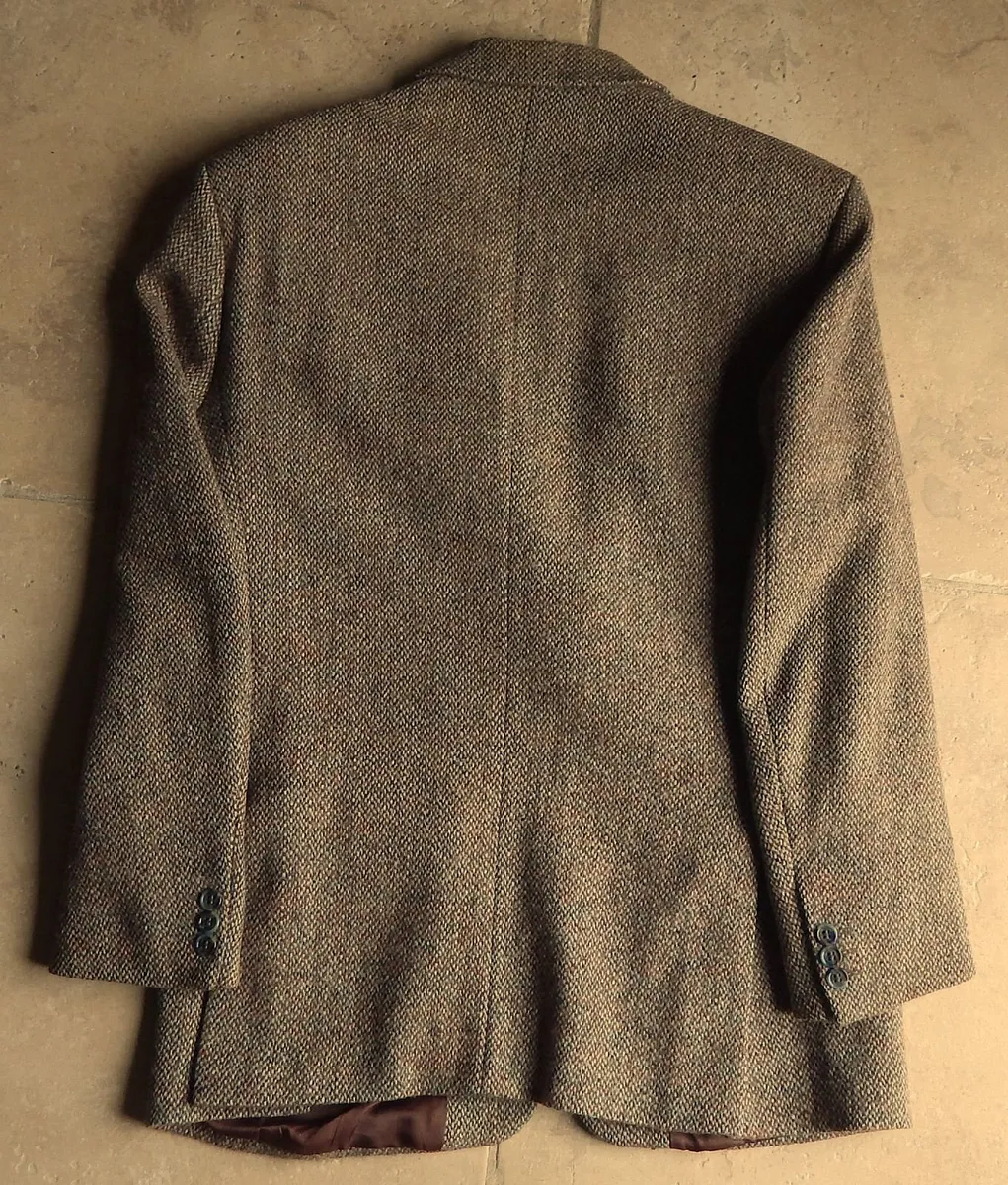 Gents Harris Tweed 100% Pure Wool Jacket, Size 36R - Image 2