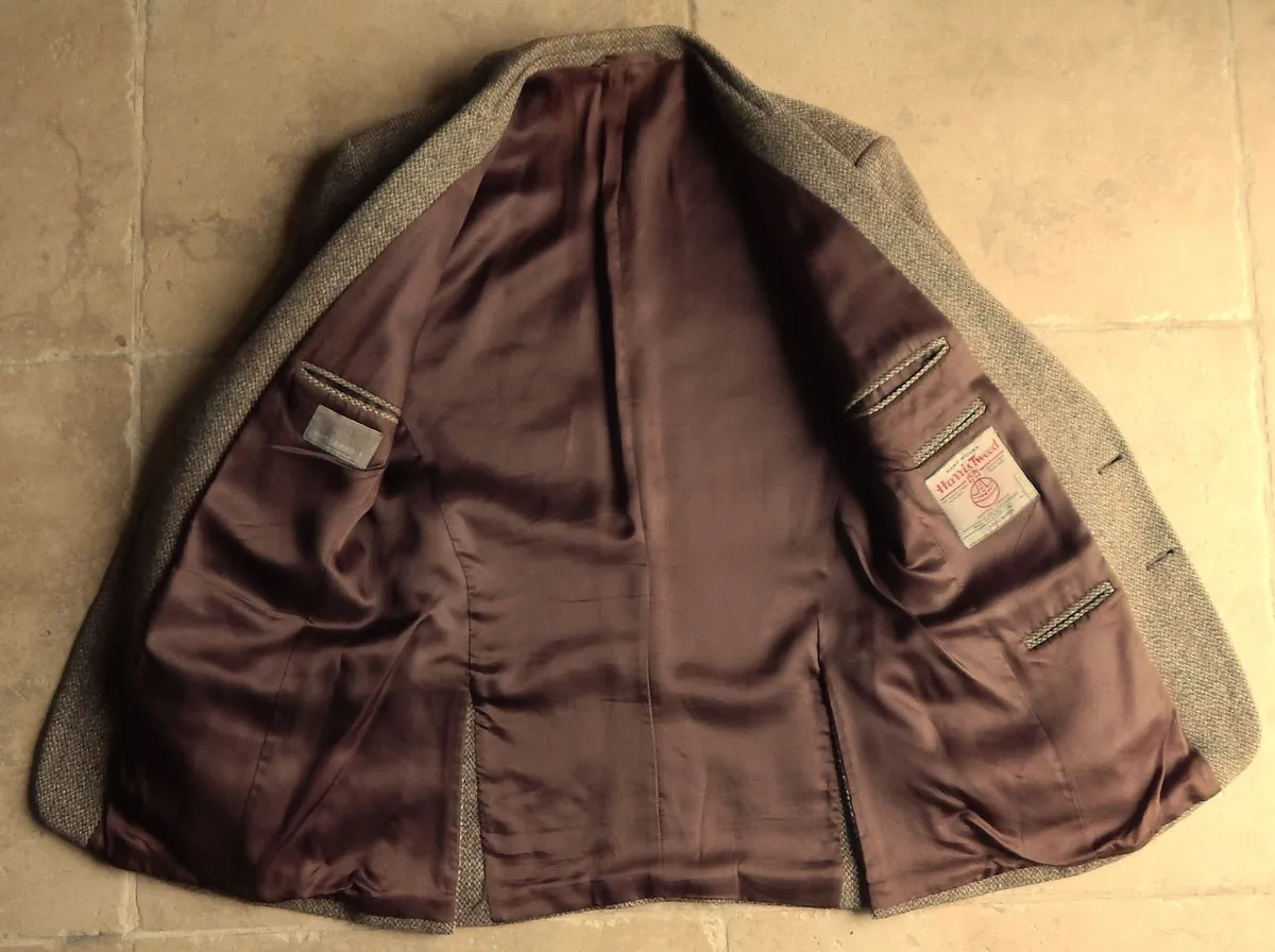 Gents Harris Tweed 100% Pure Wool Jacket, Size 36R - Image 3