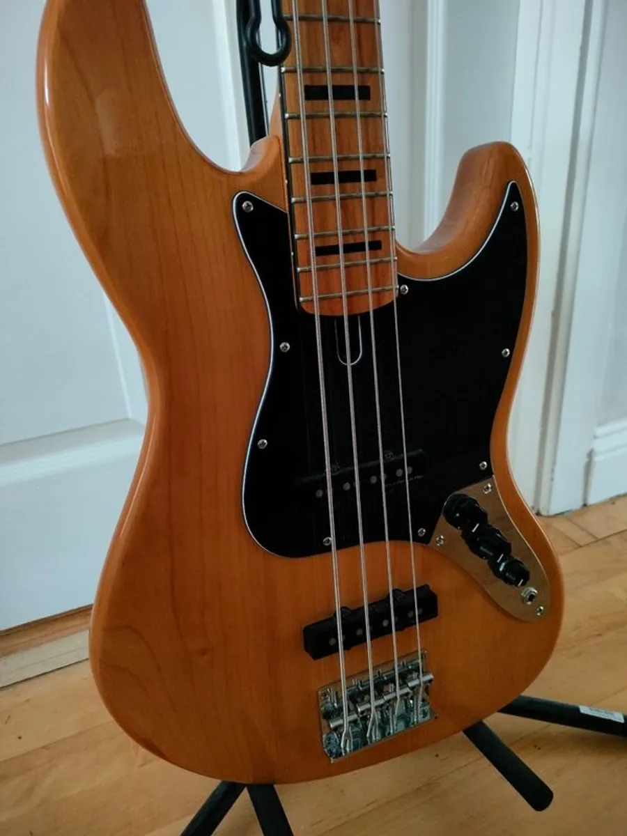 Sire Marcus Miller V5 Bass - Image 2