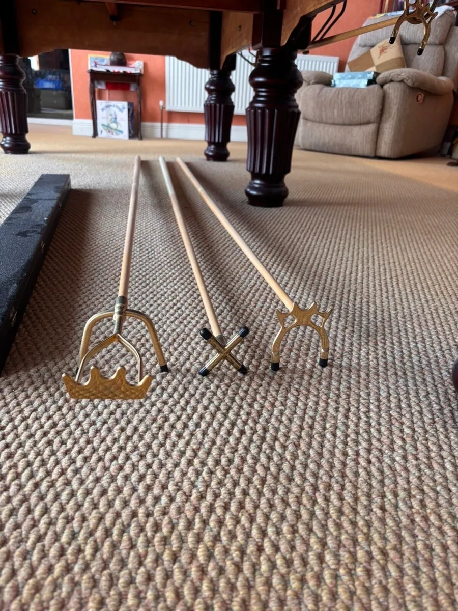 Snooker Table - Complete Setup - Image 4