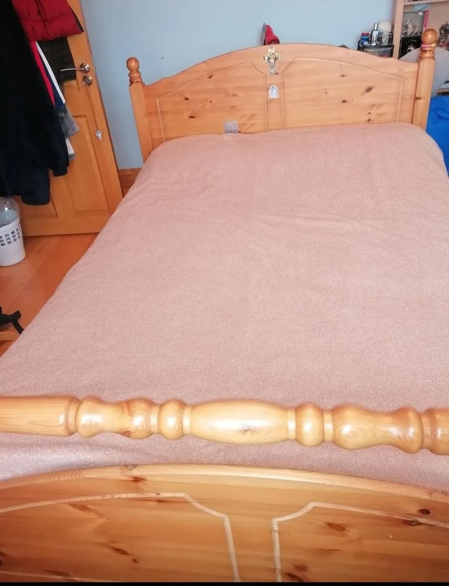 Bed - Image 4