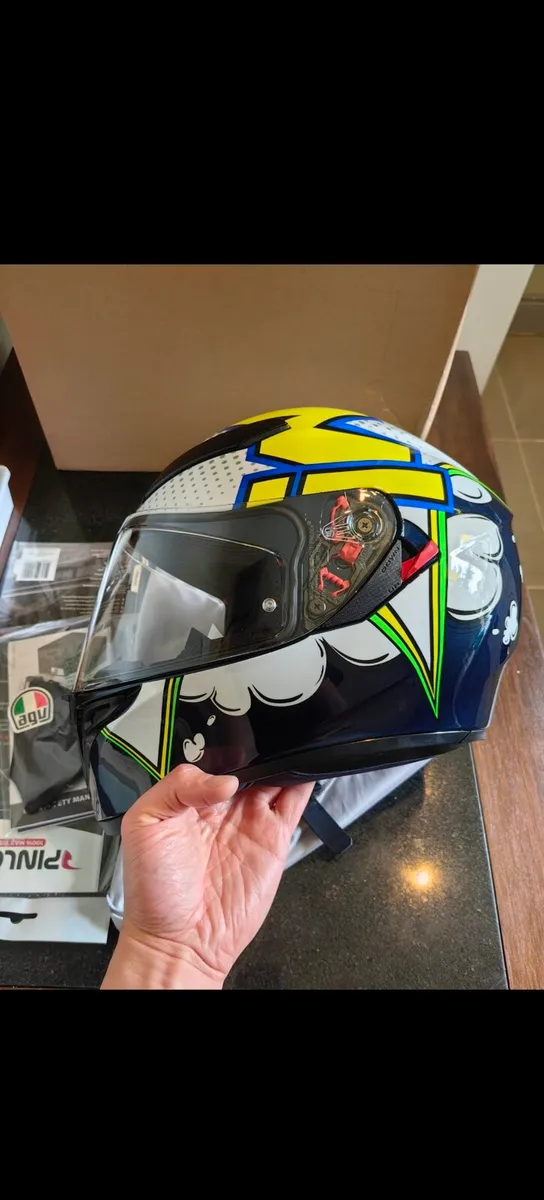 AGV K2 helmet - Image 2