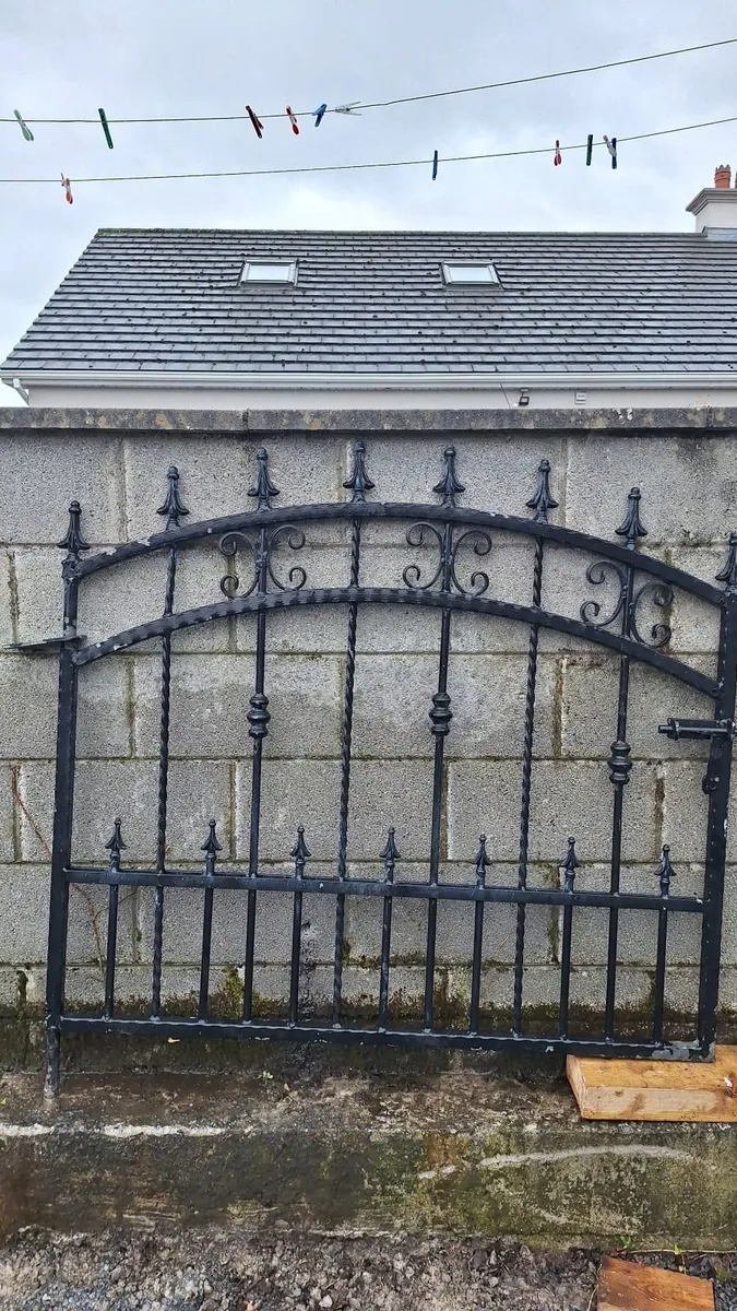 Side gate - Image 3