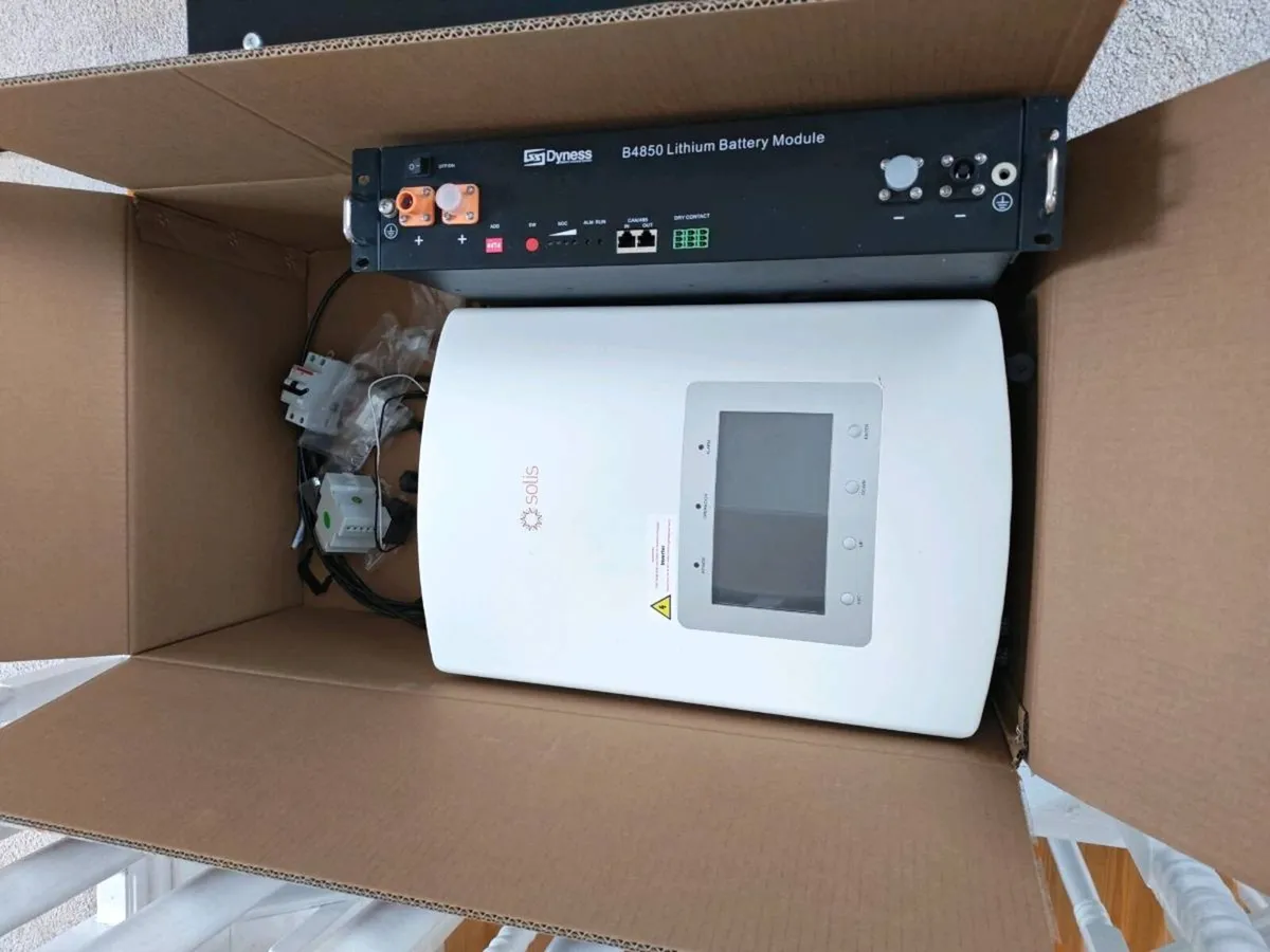 PV 3.6kw Inverter and 2kw battery - Image 1