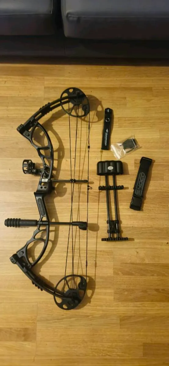 Diamond Archery Edge Xt compound - Image 3