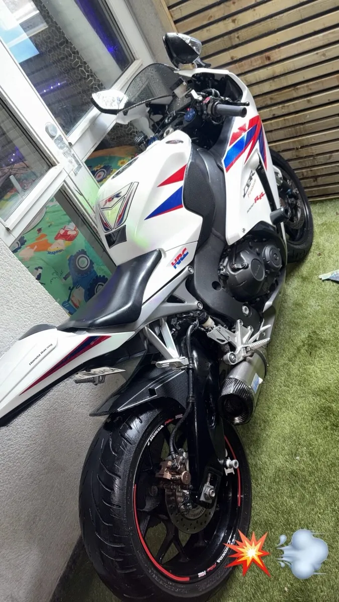 Cbr 1000rr 20th anniversary - Image 2