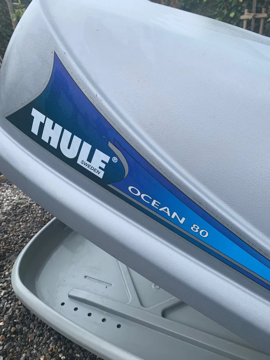 Thule car roof box - Image 1