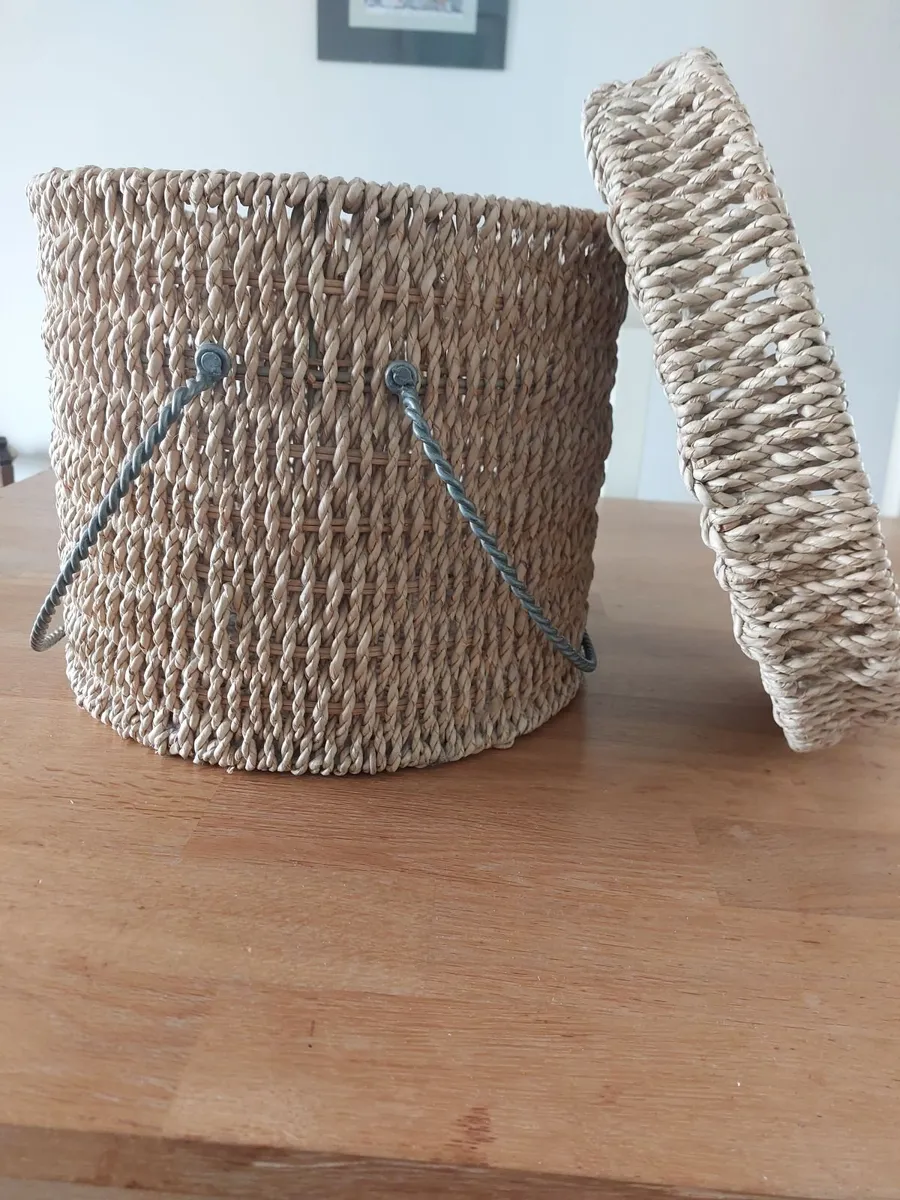 Large Wicker Basket - Image 2