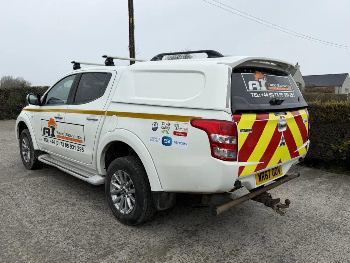 2017 Mitsubishi L200 **Online Auction** - Image 4