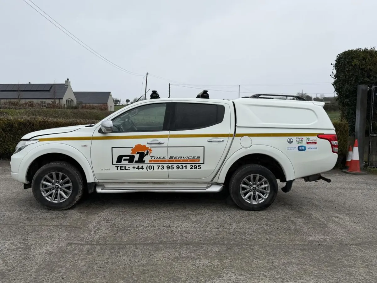 2017 Mitsubishi L200 **Online Auction** - Image 3