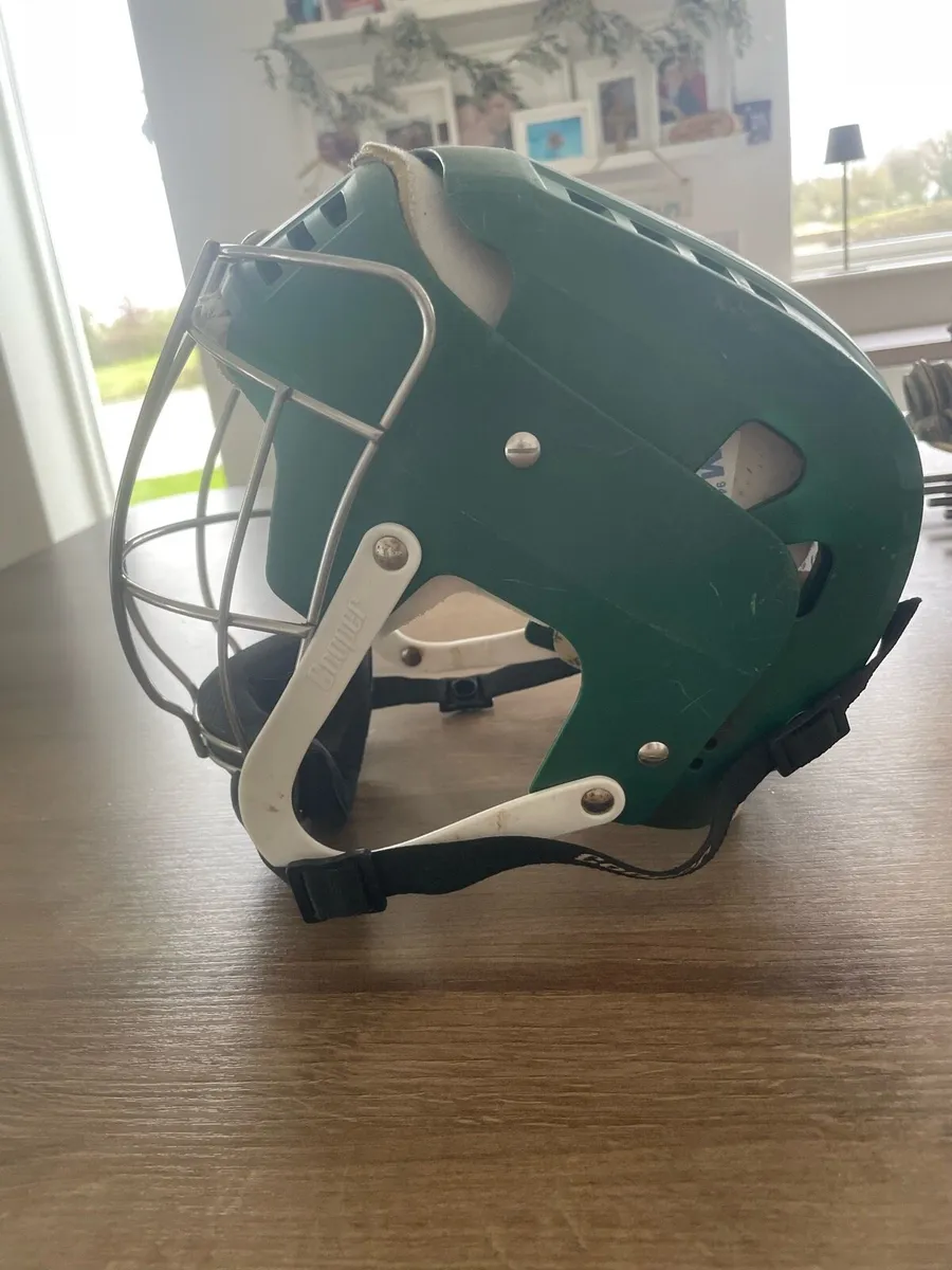 Hurling helmet - Image 2