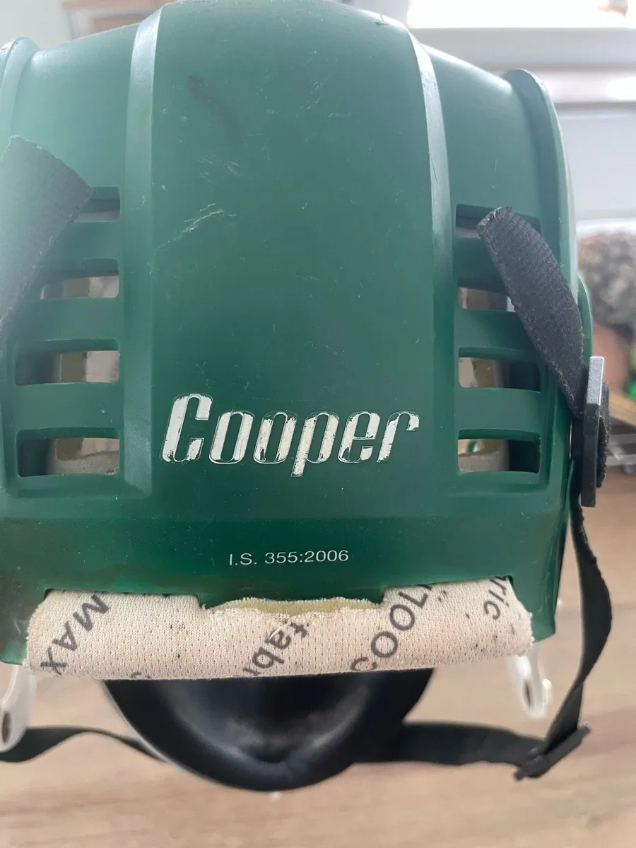 Hurling helmet - Image 3