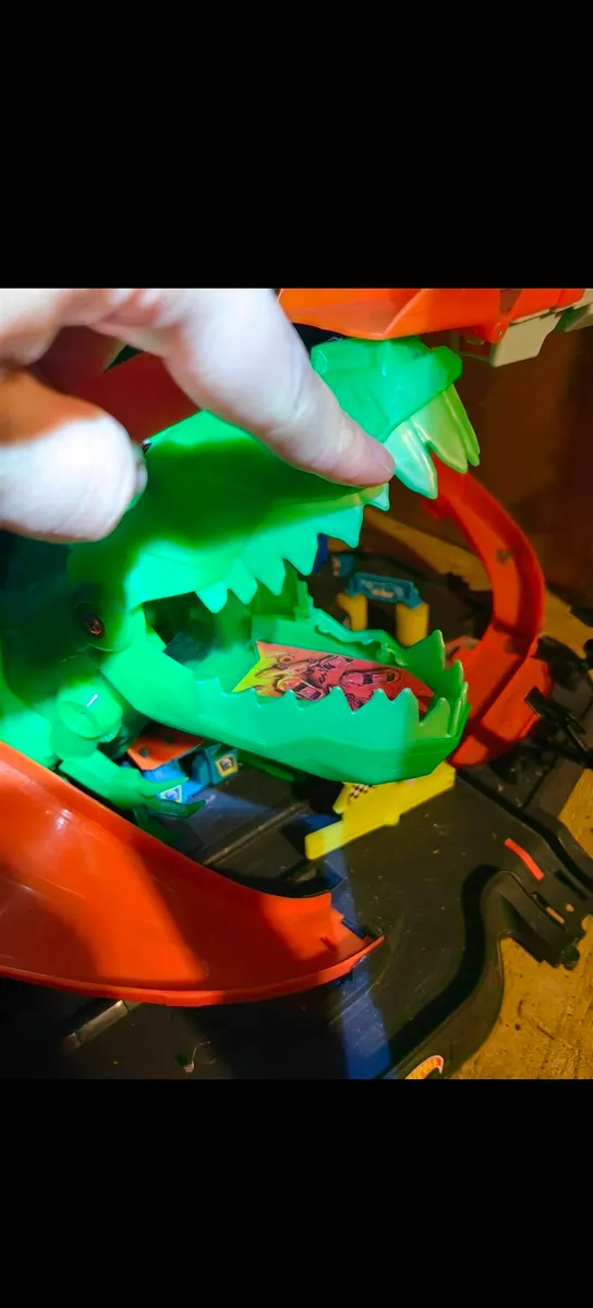 hotwheel garage - Image 3