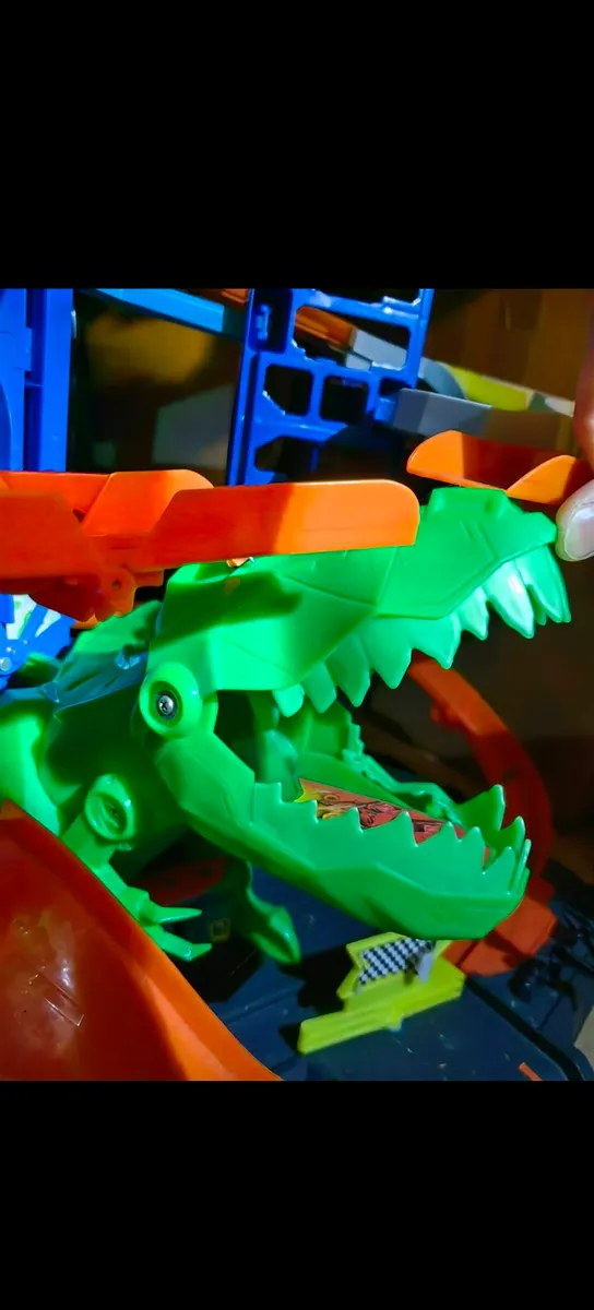 hotwheel garage - Image 4