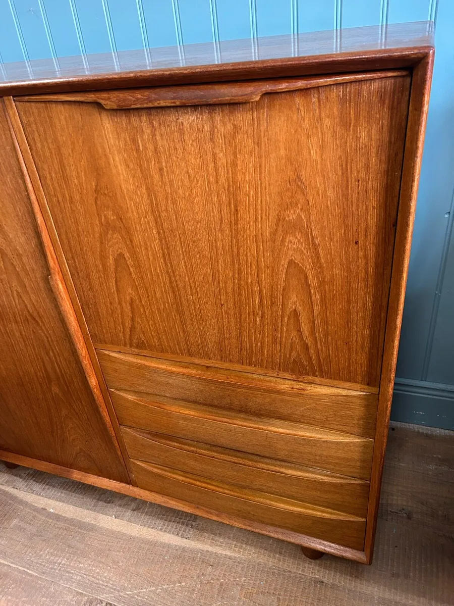 Mid century modern - Image 1