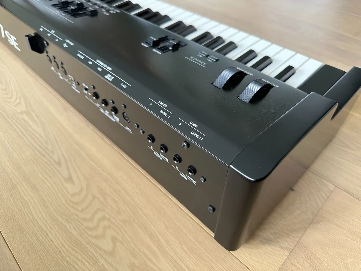 Kawai MP7SE Digital Piano (As New) + Stand, Pedal - Image 2