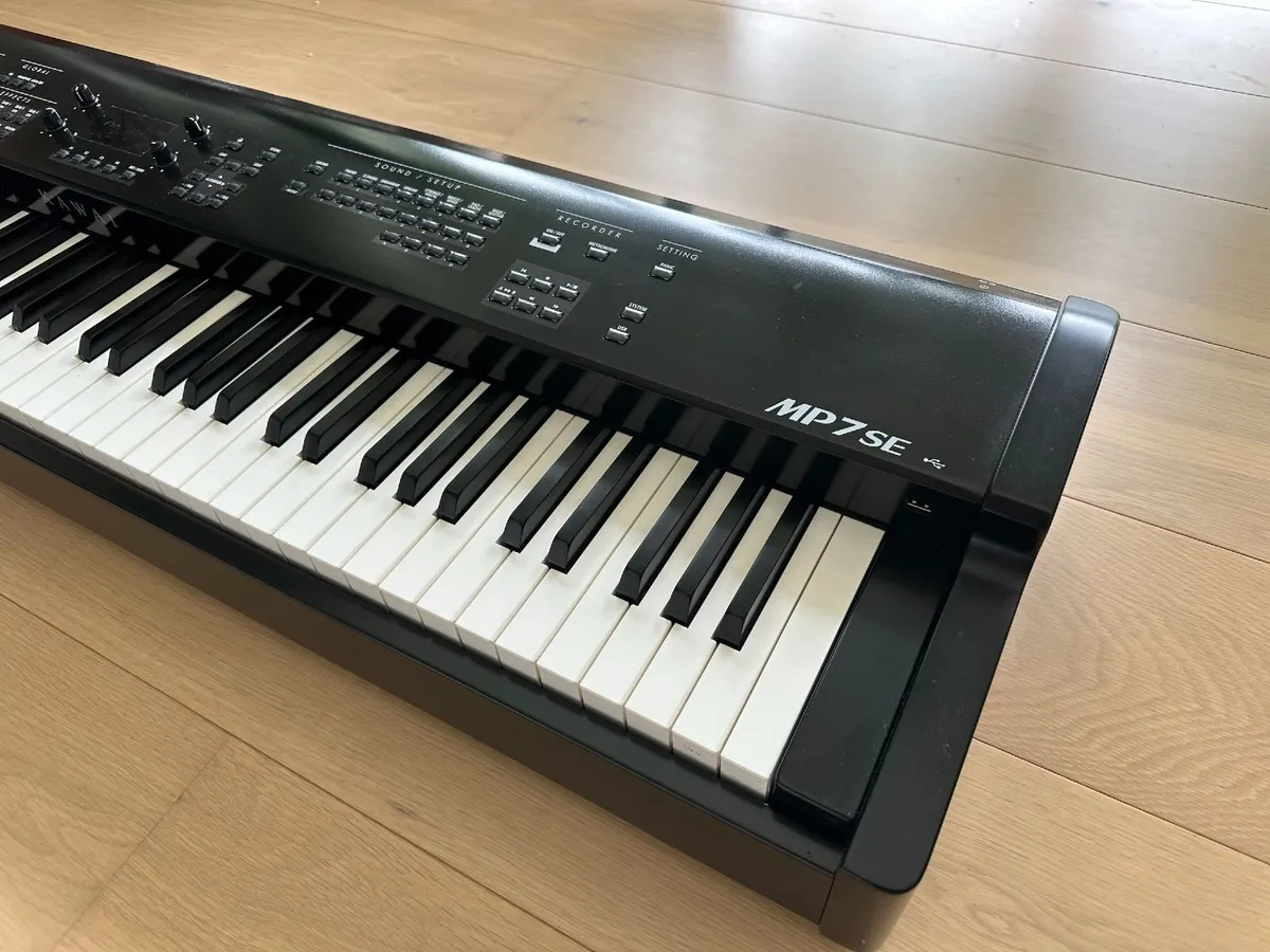 Kawai MP7SE Digital Piano (As New) + Stand, Pedal - Image 1