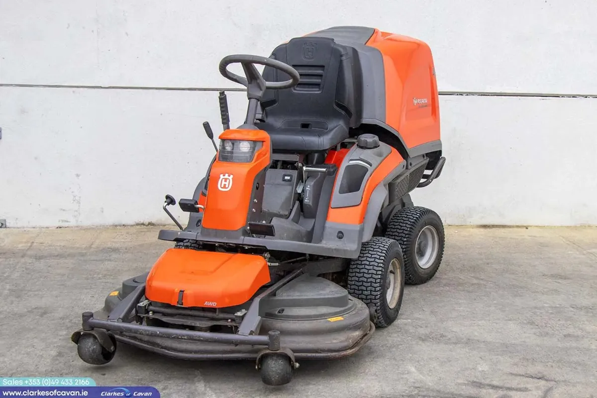 Clearance Sale:2020 Husqvarna R320Ts AWD lawnmower - Image 2