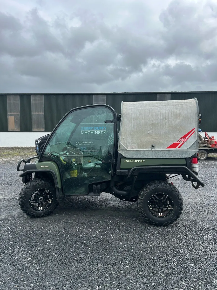 2018 John Deere Gator - Image 1