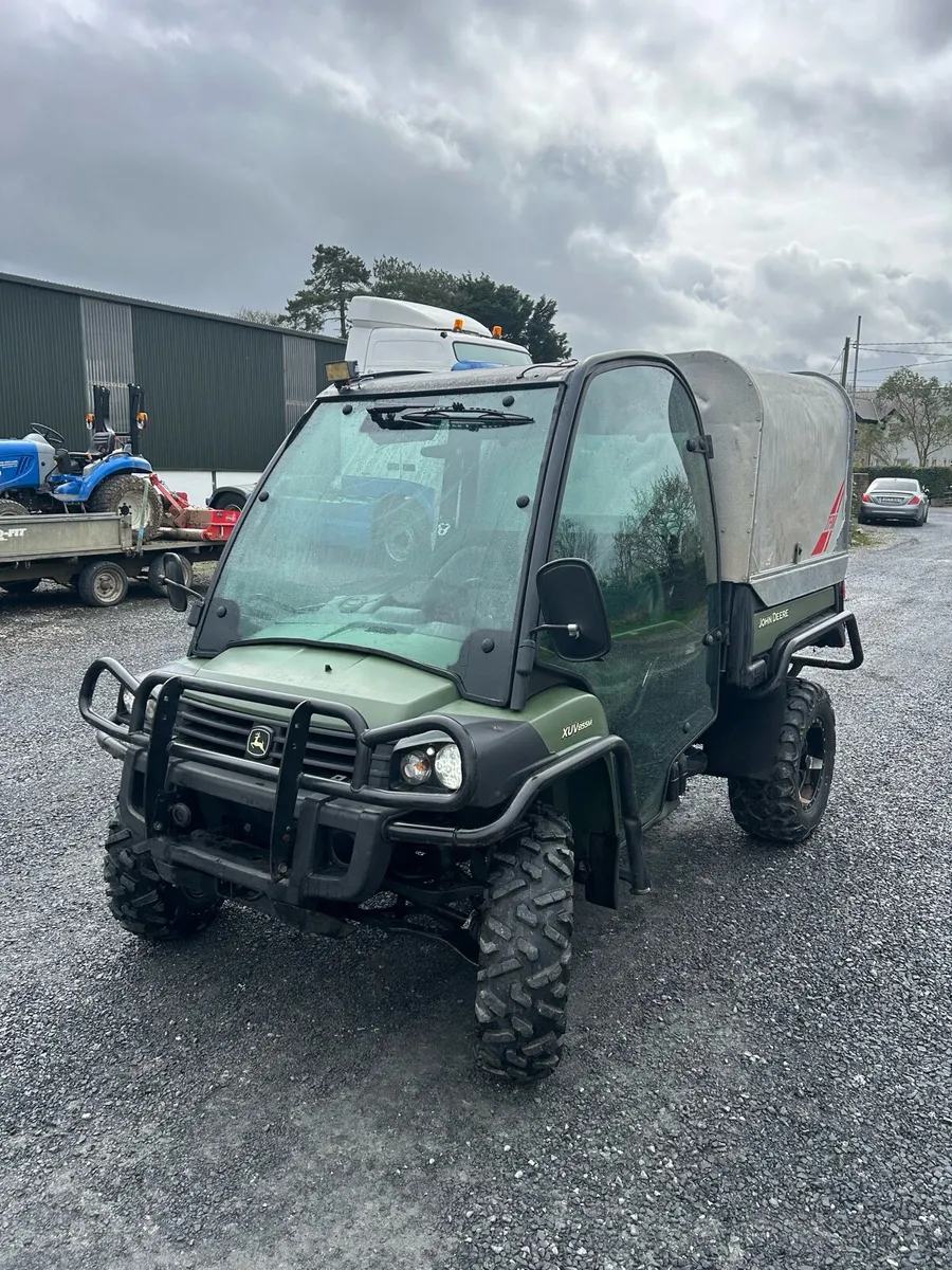 2018 John Deere Gator - Image 2