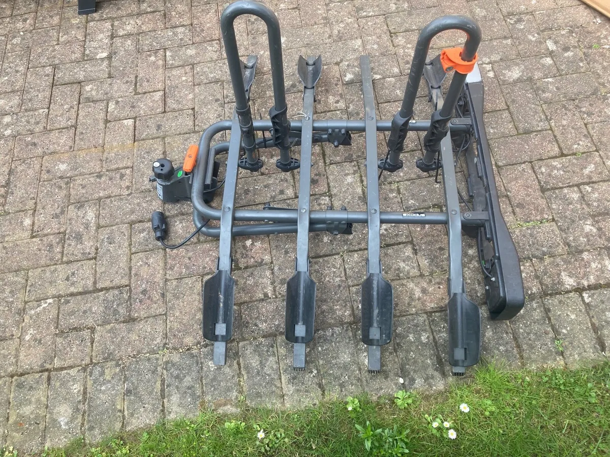 4 Bike Towbar Mounted Bike Rack - Image 1