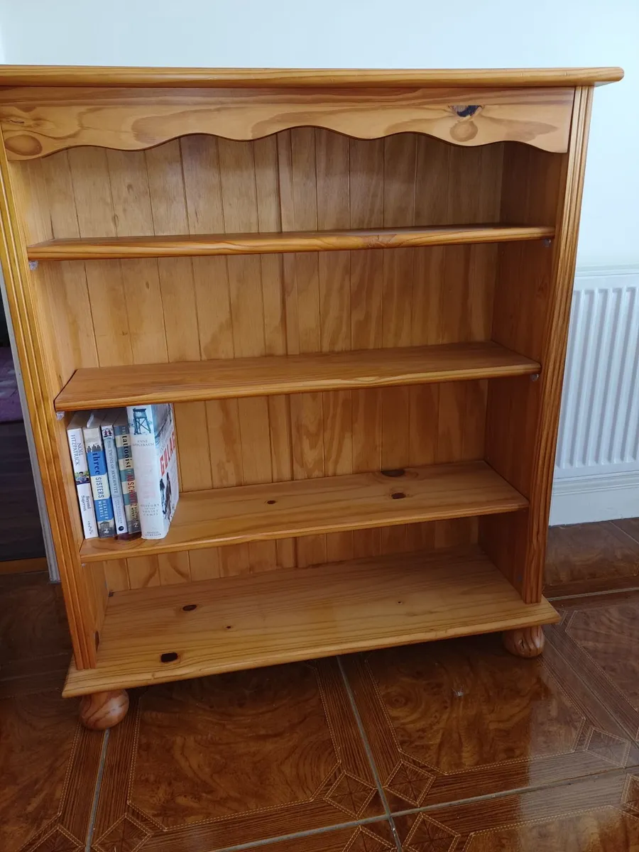 Book case and mirror - Image 1