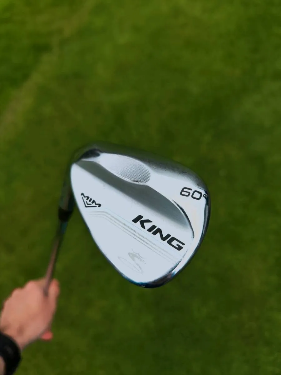 Left handed Cobra wedge 60 degree - Image 2