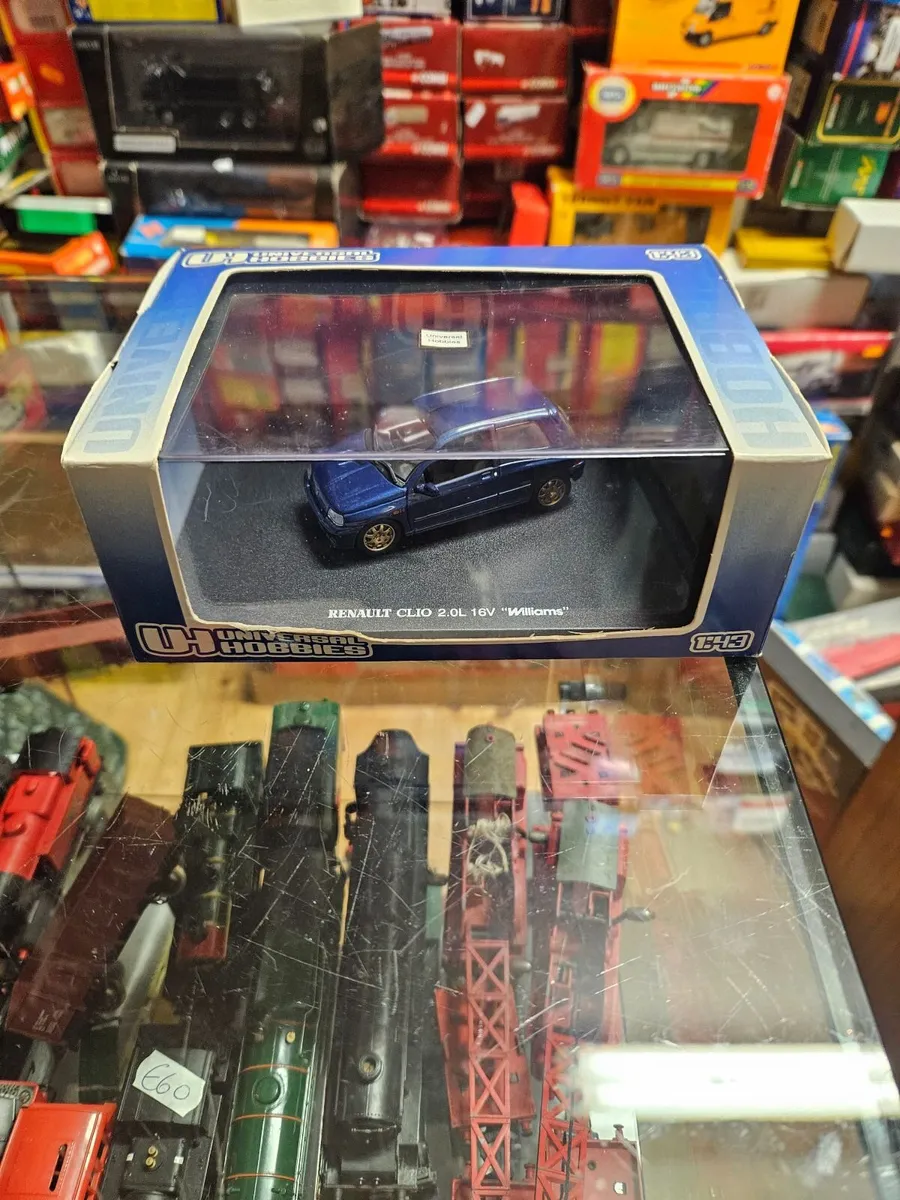 Corgi Universal Hobbies Renault Williams - Image 2