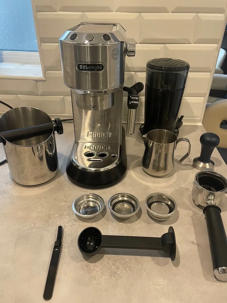 Delonghi coffee machine - Image 2