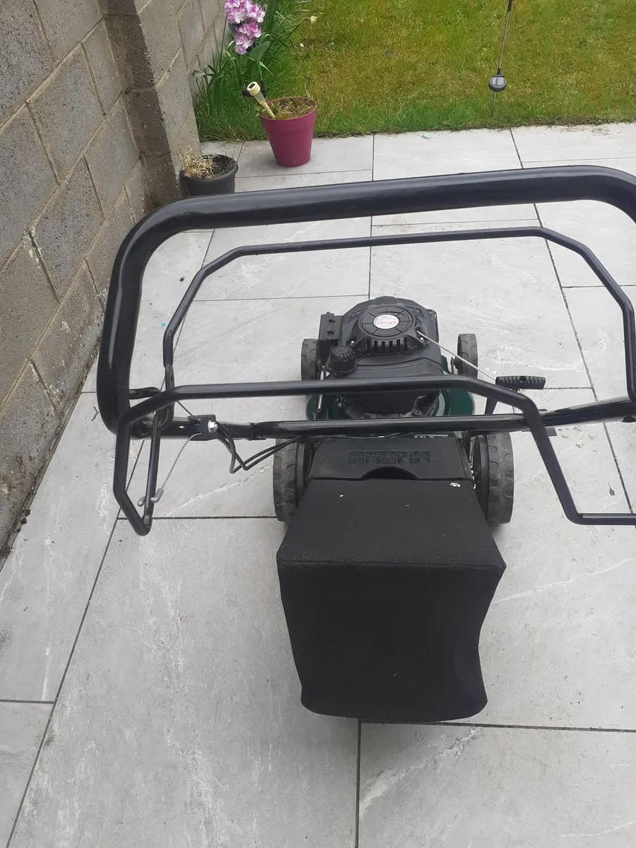 Webb    self    drive      petrol     lawnmower - Image 4