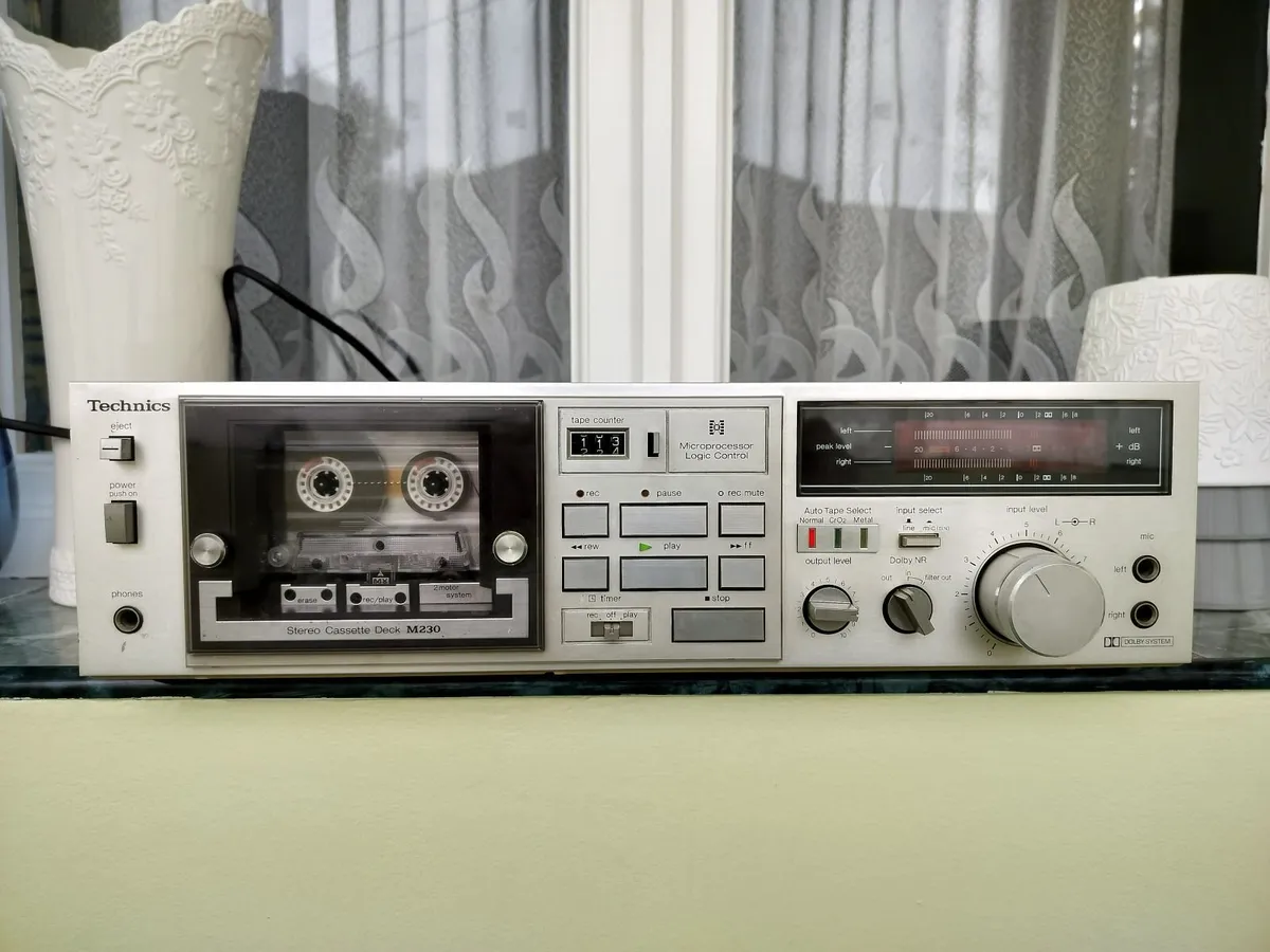 Technics M 230 tape deck - Image 1
