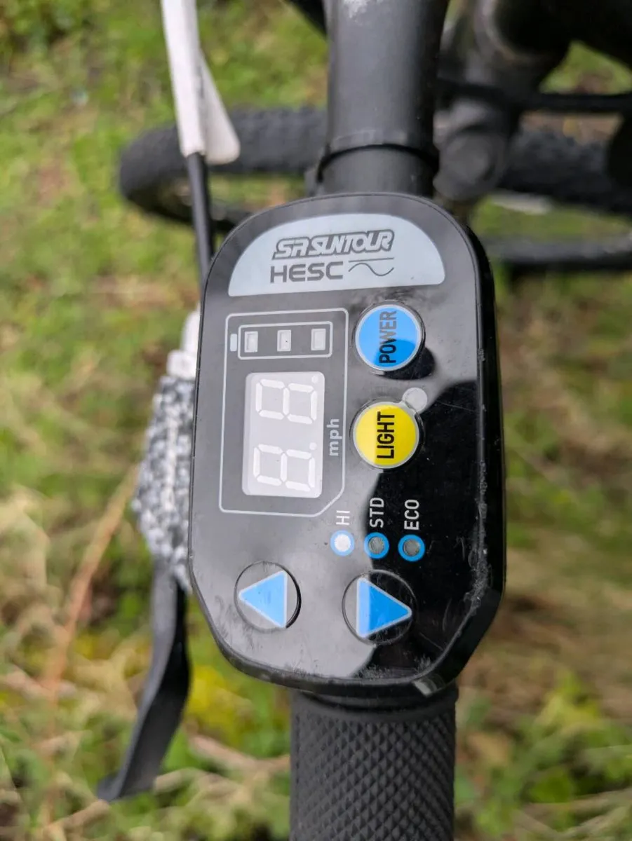 Carrera Vengeance E Spec mountain bike - Image 3