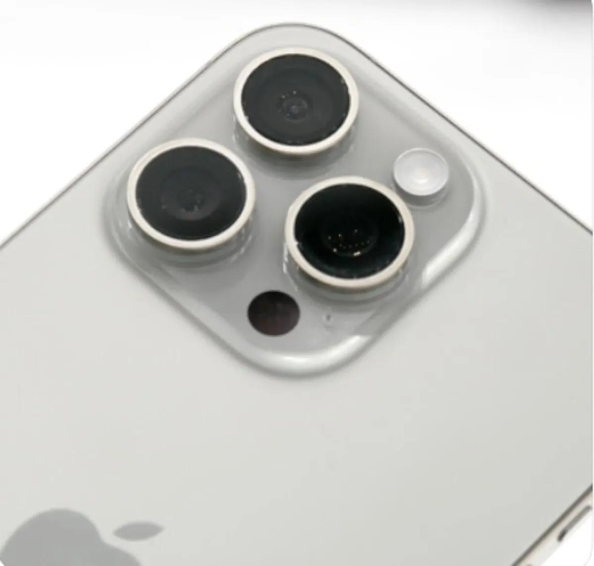 📱 iPhone 15 Pro 128GB – Excellent Condition - Image 2