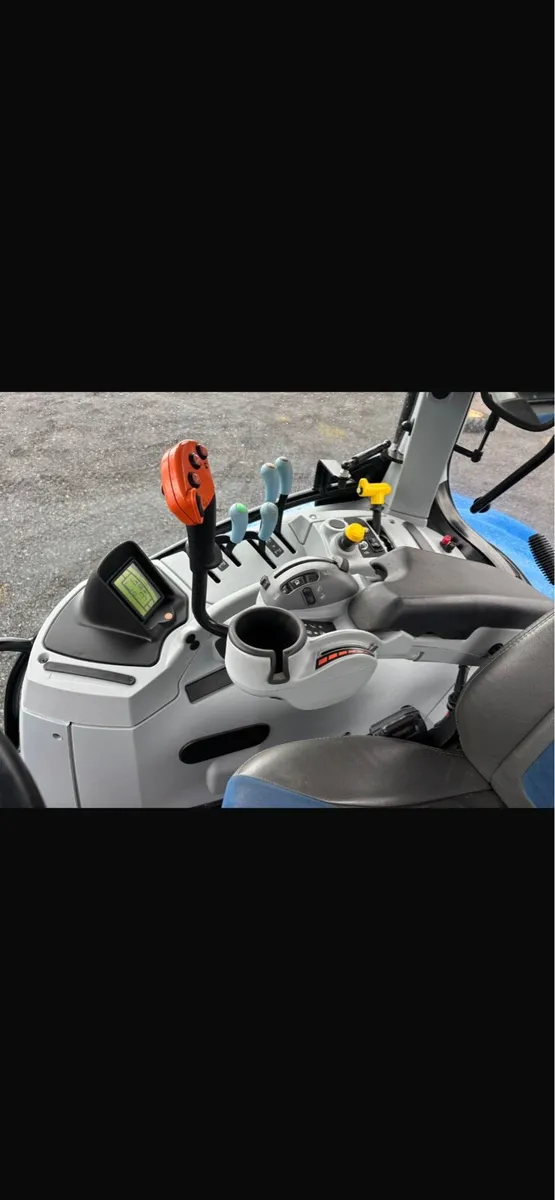 New Holland t7 210 - Image 4