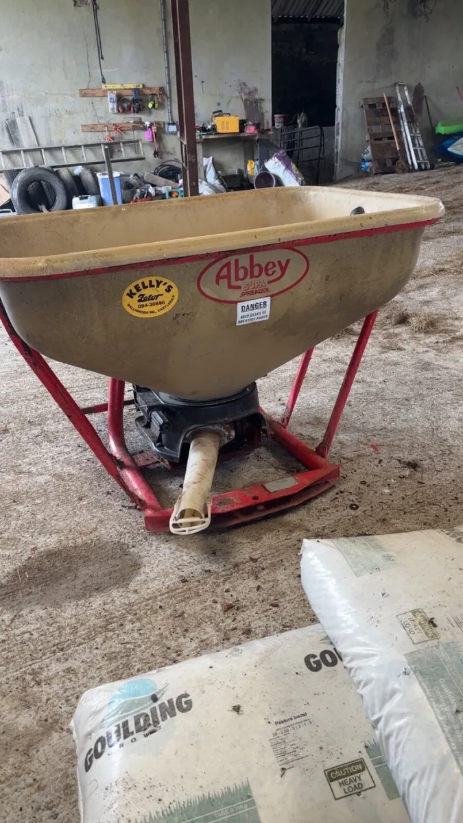 Abbey PA 425 Fertiliser spreader - Image 3