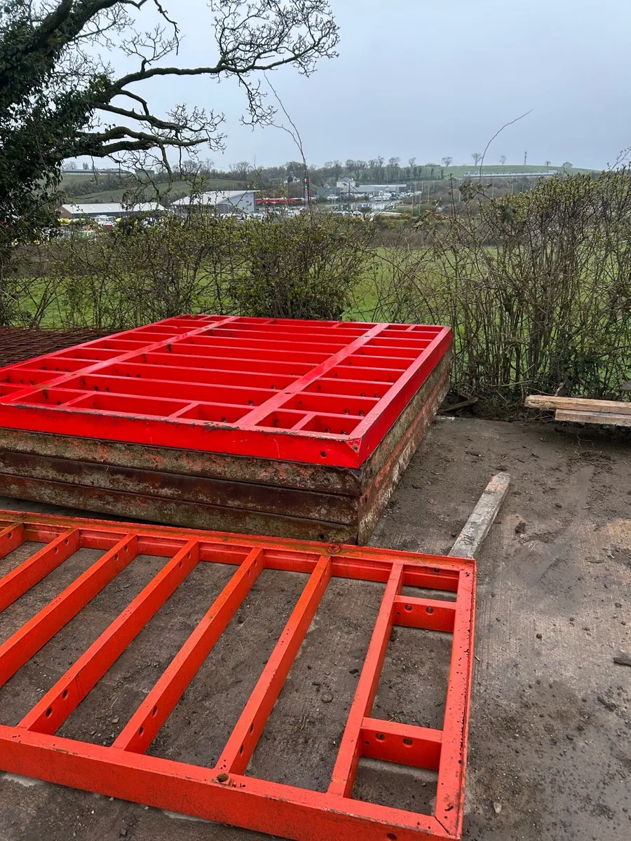 Shuttering pans - Image 1