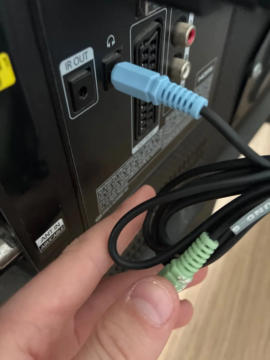 kids comfortable x-rocker gaming chair - Image 4