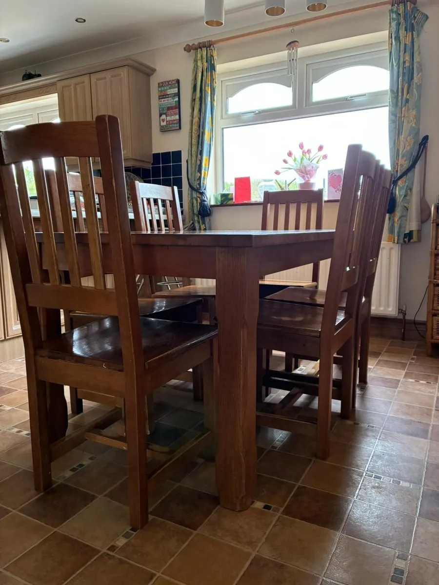 Oak Table and 6 chairs - Image 2