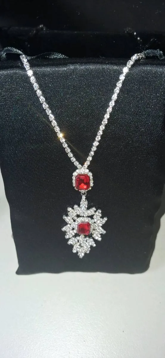 Luxury Red Ruby Silver-Tone Alloy Pendant Necklace - Image 3