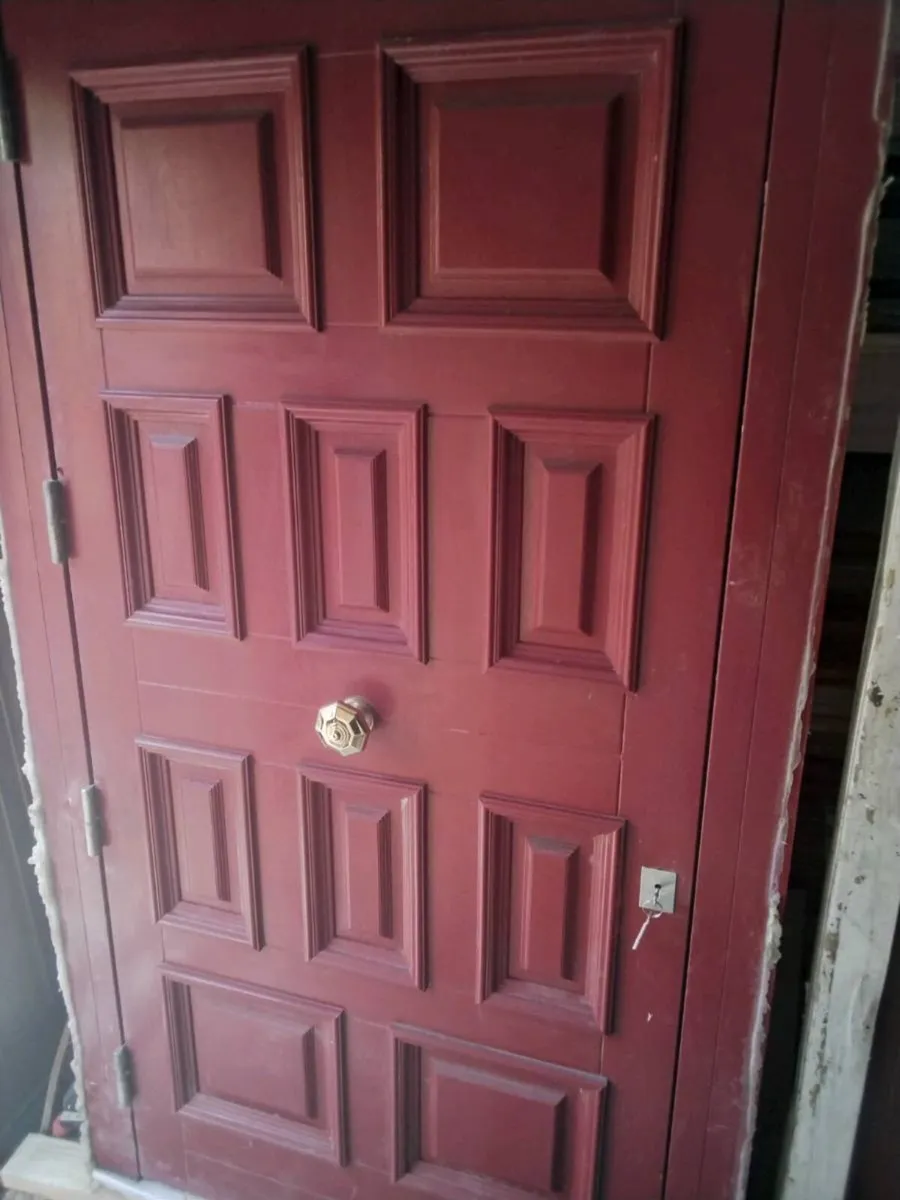 Door - Image 1