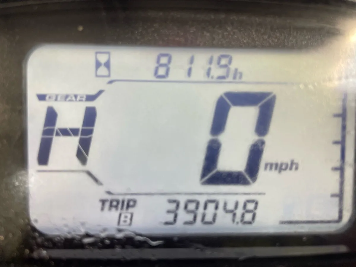 Suzuki 500cc High speck Low Hours 2021 - Image 2