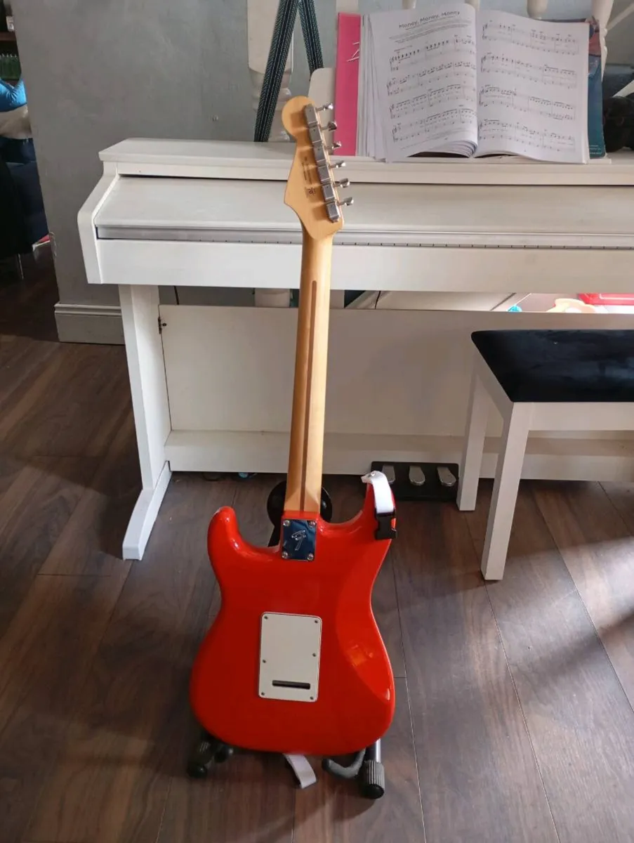 Fender Players II Stratocaster - Image 4