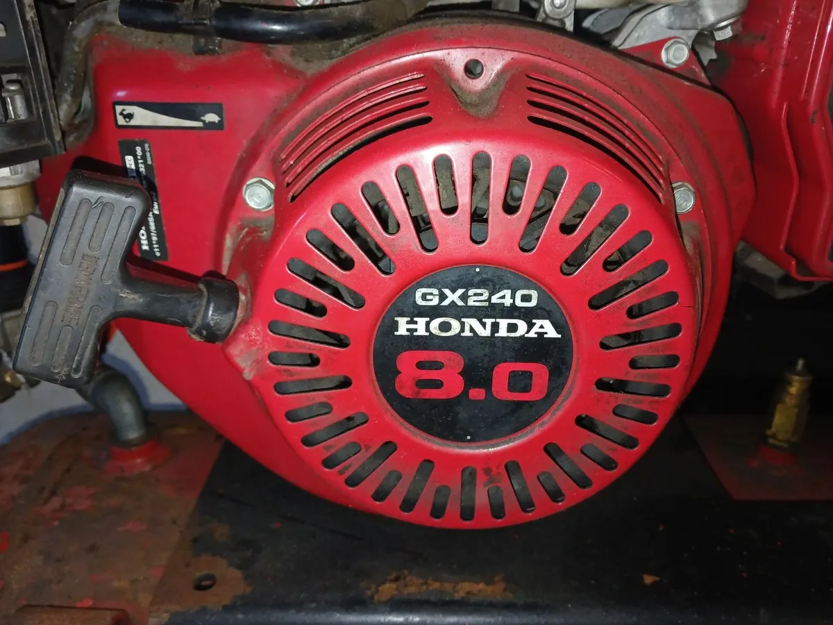 petrol  compressor - Image 2